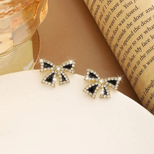 Bling Blogger  Bow Earrings